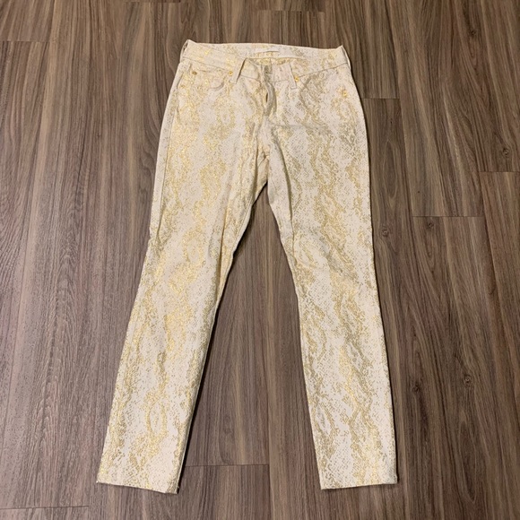 Beautiful Jeans - Picture 1 of 6